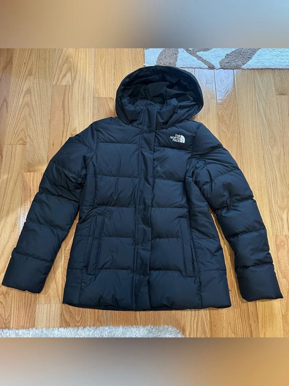 NWOT L The North Face Women’s Black 550 fill power down Hooded Puffer Jacket